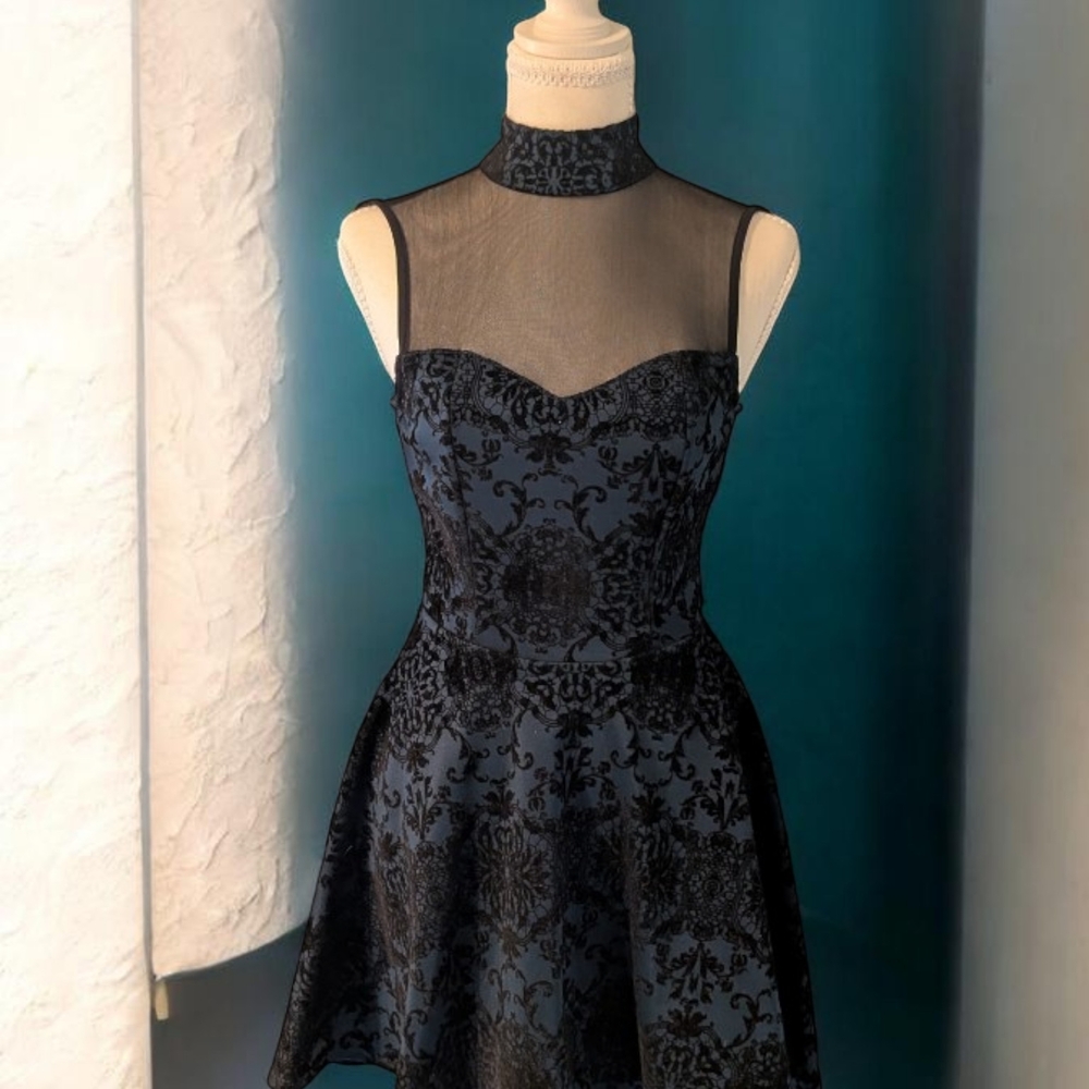 Trixxi Black and Blue Patterned Mini Dress